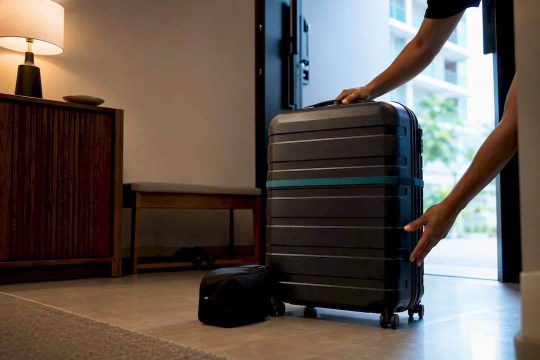 Ship Luggage from Singapore in 7–11 Business Days With Doorstep Pickup